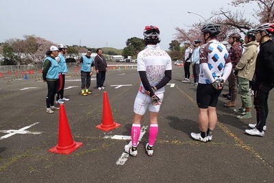 乱れるマナー、オトナのための自転車学校で基本を学ぶ 画像