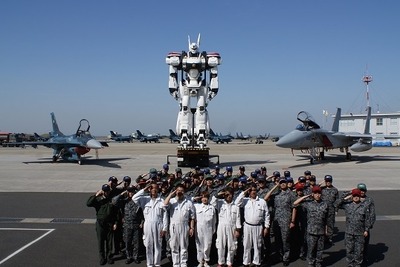 パトレイバーが F-2＆F-15 とコラボ…航空自衛隊築城基地で 画像