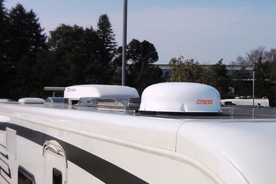 インバイト、BS/CS受信用の自動追尾式アンテナを発売 画像