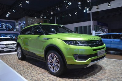 【上海モーターショー15】まだ存在したコピー車、レンジローバー イヴォーク に瓜二つ 画像