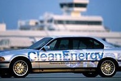 BMWの水素自動車、日本で試験---あなたも参加できる! 画像