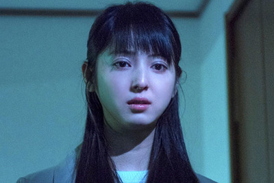 ホラー名作『呪怨』最終章…佐々木希「台本読んで震えた」 画像