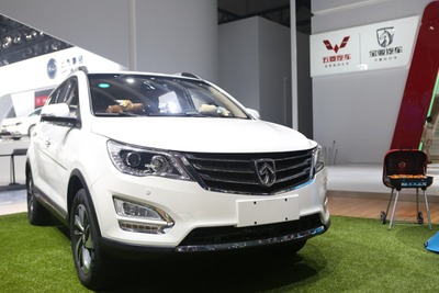 【上海モーターショー15】GMの中国低価格車「宝駿」初のSUVはロータス仕立て 画像