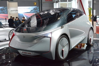 【上海モーターショー15】イタリアのセンスと技術で近未来デザインを提案…ICONA 画像
