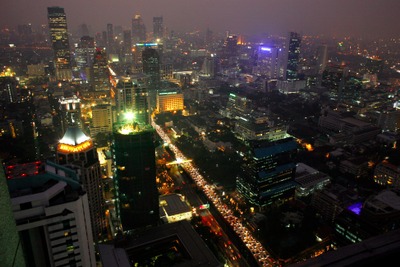 過熱するタイの「闘鶏」市場…1羽300万円の高額取引も 画像