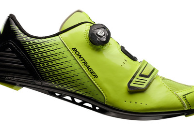 トレックのサイクルシューズに、カーボンソール採用のハイエンドモデル 画像