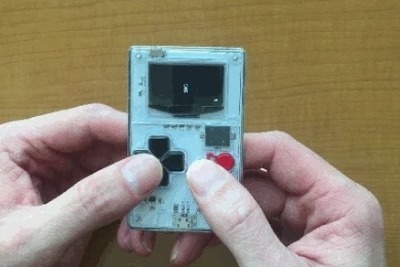 懐かしのゲームボーイ風端末が出資サイトで1000万円集め量産へ 画像