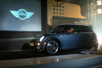 【写真蔵】限定2000台のバカッ速MINI 画像