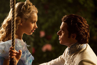 『シンデレラ』は強し…“デートムービー需要”で5週連続興収首位 画像