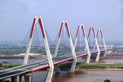 ハノイの紅河に日本とベトナムの友好を讃える「ニャッタン橋」が開通 画像