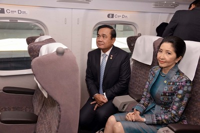 タイ首相、東海道新幹線『のぞみ』に試乗 画像