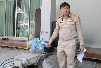 バンコク分譲住宅地で最大1mの地盤沈下、住宅数十棟損壊 画像