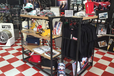 ジェームス、SUPER GT協賛レーシングチームとTRDのアパレル&グッズを販売開始 画像