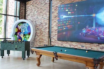 ジョブズの名残りも…サッカー場やプールまで完備するピクサースタジオ 画像