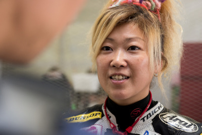 【鈴鹿8耐】大会唯一の女性ライダーの挑戦は「予選ギリギリの勝負」 画像