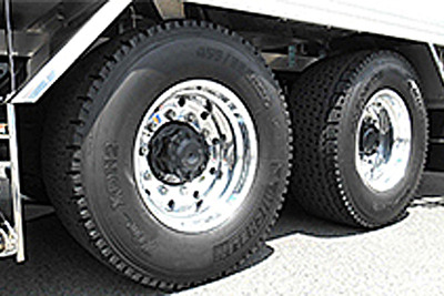 ミシュラン XOne、藤原興業が採用…産業廃棄物輸送用車両の積載量確保に貢献 画像