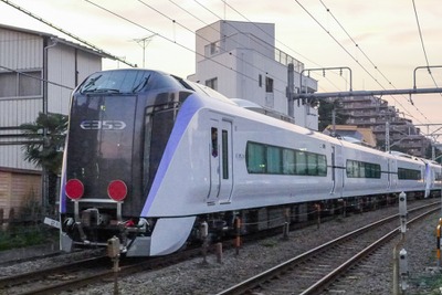 JR東日本の新型特急電車「E353系」量産先行車が完成…中央本線向け 画像
