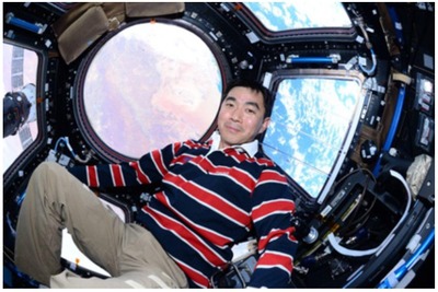 ISSの油井宇宙飛行士、「きぼう」日本実験棟で作業を開始 画像