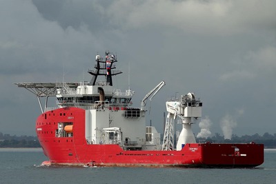 発見されたマレーシア航空機の残骸、近く鑑定開始 画像