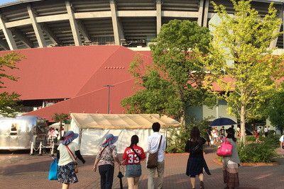 東京に住むカープ女子が初めて本拠地広島を訪れるドキュメント番組 画像