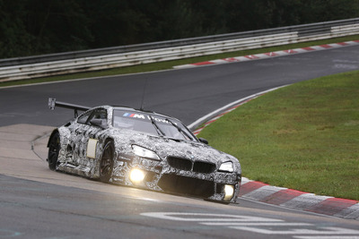 BMWの新レース車 M6 GT3、ニュルで安定した走りを披露! 画像