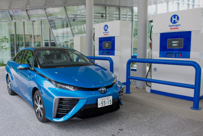 経産省、FCVと家庭用燃料電池の導入支援に232億円 画像