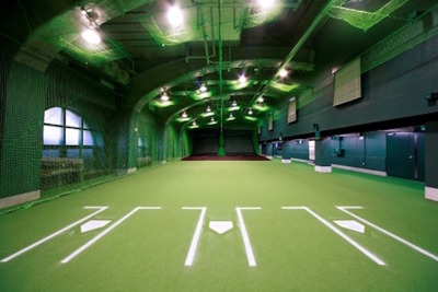 甲子園球場のブルペンで“投球体験”…GWは親子で思い出作り 画像