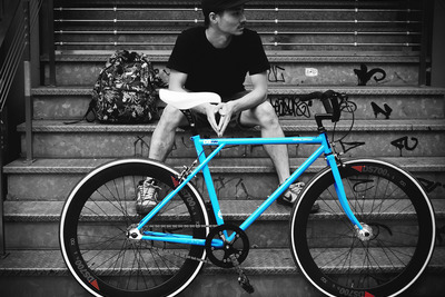 見た目はピストな街乗り自転車「DS700」発売 画像