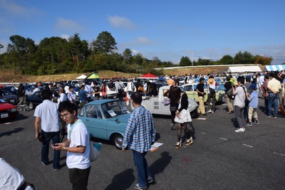 【マツダファンミーティング】まさにお祭り! グルメにレアなマツダグッズの物販も 画像
