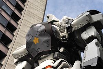 『パトレイバー』警視庁に立つ、バイクの胸部プロテクター着用推進 画像