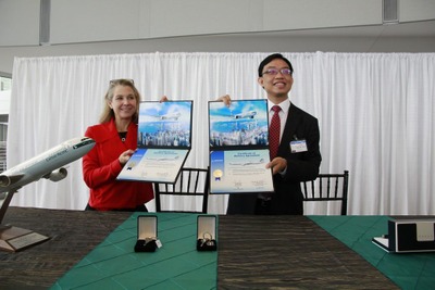 キャセイパシフィック航空、70機目のボーイング777を受領 画像