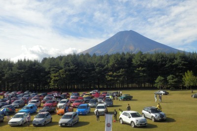 新旧イタリア車をのんびり楽しむ…富士吉田でイベント「富士トリコローレ2015 with CARZY Live」 画像