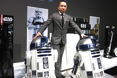 「R2-D2型の冷蔵庫」登場、等身大でリモコン操作も 画像