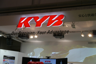 【東京モーターショー15】メカ式可変ショックアブソーバに価格革命？　KYBのハーモフレック 画像