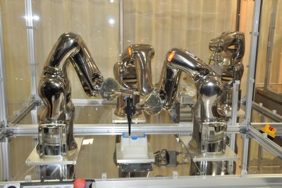 デンソーウェーブ、2015国際ロボット展に新型高速ロボットなどを出展 画像
