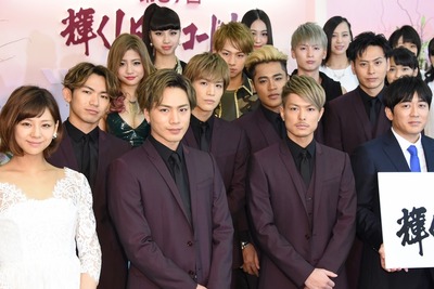 レコ大、2年連続で三代目JSB！ 作曲賞のつんく♂も筆談で喜び伝える 画像