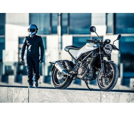24時間アンケート 若い人に バイクに乗りたい と思わせるためのドラマの主人公 3枚目の写真 画像 レスポンス Response Jp 24時間アンケート 若い人に バイクに乗りたい と思わせるためのドラマの主人公 3枚目の写真 画像 レスポンス Response Jp