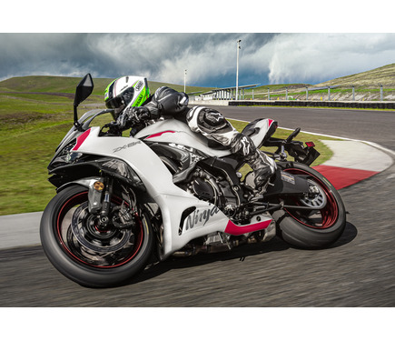 スーパースポーツの血統、カワサキ『Ninja ZX-6R』2025年モデル スーパースポーツの血統、カワサキ『Ninja ZX-6R』2025年モデル