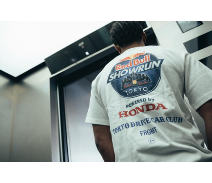 F1マシンによる『Red Bull Showrun x Powered by Honda』と F1マシンによる『Red Bull Showrun x Powered by Honda』と