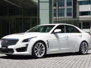 キャデラック、スーパーセダン CTS-V 発売…コルベット ゆずりの649ps、1330万円から 画像