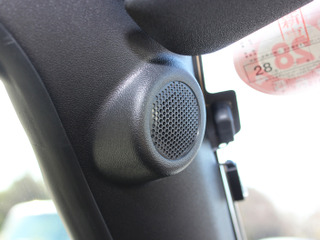 【官能カーオーディオ!】ダイハツ純正オプションスピーカー「DIATONE SOUND SPEAKER」…専用コペンで実力を試す 画像