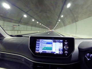 パイオニア「楽ナビ」で新東名の地図データ更新を試してみた 画像