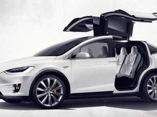 【グッドウッド16】テスラ モデルX、英国初公開へ…高性能仕様を展示 画像