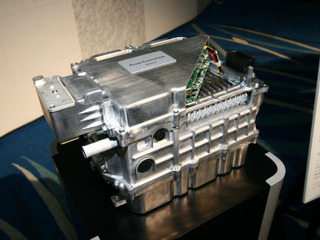 【レクサス LS600h 発表】デンソーがPCUと電池冷却システムを開発 画像