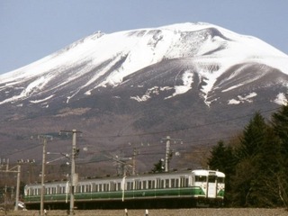 JR115系「初代長野色」しなの鉄道で復活 4月8日から 画像