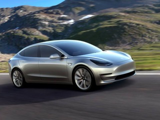 テスラの新型EV、モデル3 …量産第一号車がラインオフ 画像