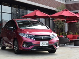 【ホンダ フィットハイブリッド 試乗】リーマンショック前のホンダが戻ってきたような気がした…井元康一郎 画像