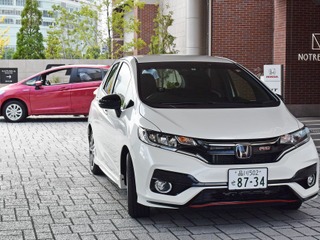 【ホンダ フィットRS 試乗】どうせ売れないなら、フリークをうならせる足回りに…井元康一郎 画像
