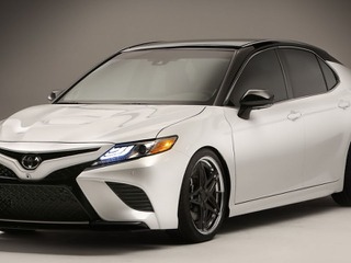 【SEMA 2017】トヨタ カムリ 新型に公道&サーキット仕様…カスタマイズはNASCAR選手 画像