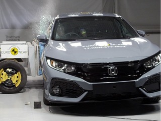 ホンダ シビック 新型、再テストで評価上昇…最高の5つ星【ユーロNCAP】 画像